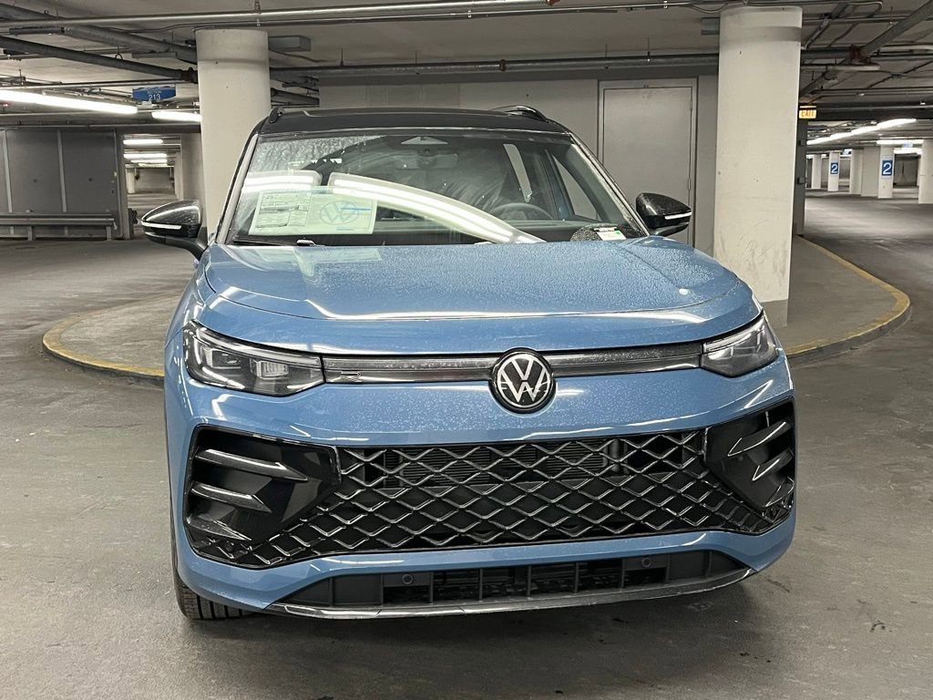 New 2026 Volkswagen Tiguan SE R-Line AWD/4WD image 33