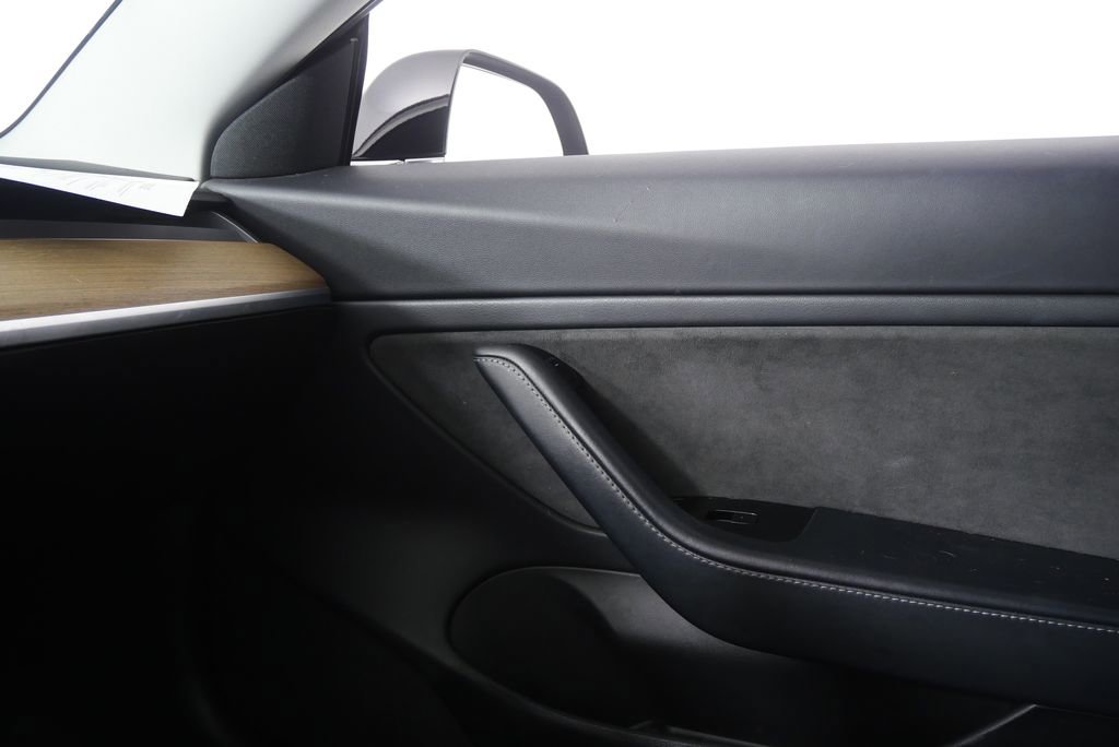 Used 2020 Tesla Model 3 Long Range image 17