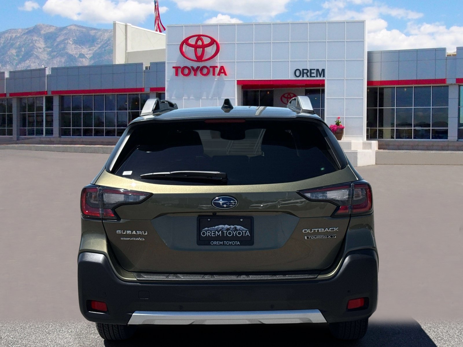Used 2025 Subaru Outback Touring XT w/ Popular Package #2 AWD/4WD image 4