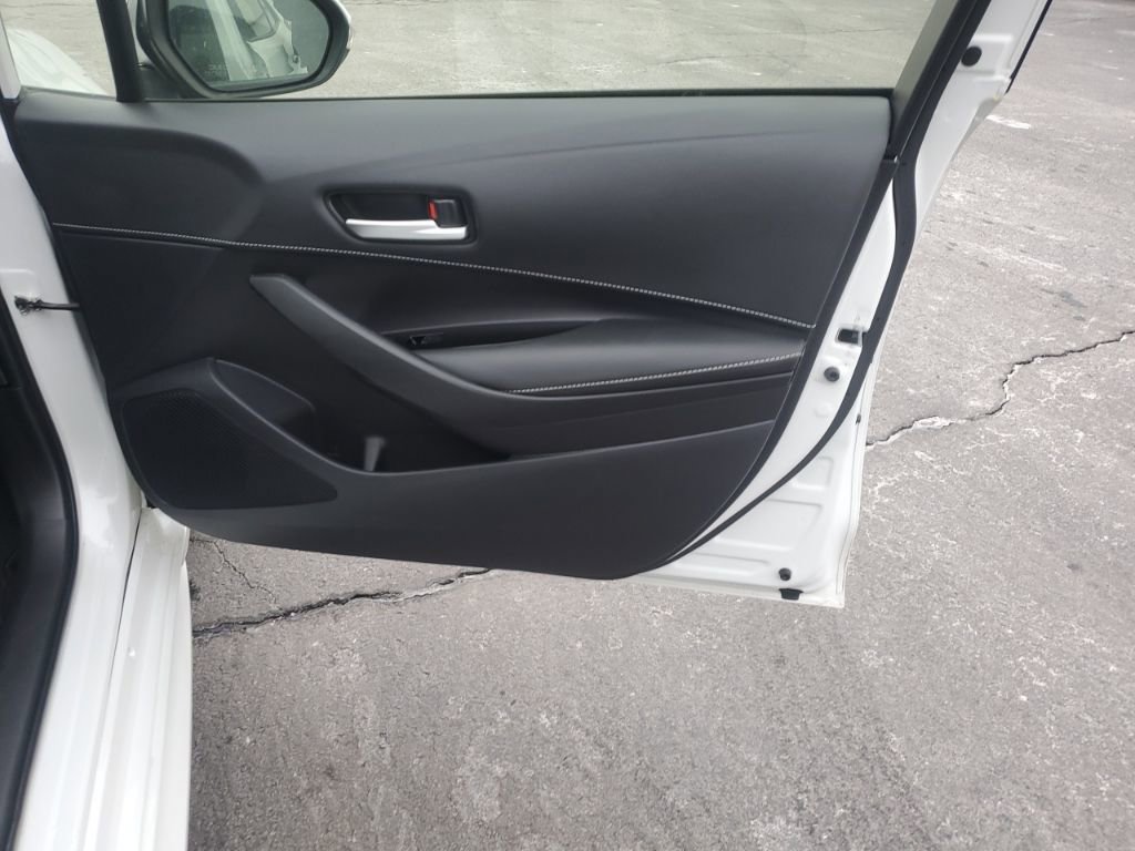 Used 2022 Toyota Corolla SE image 31