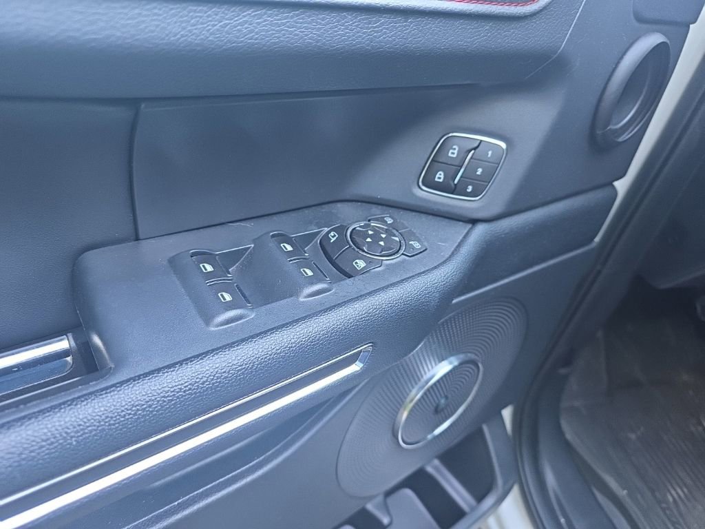 Used 2024 Ford Expedition Max Limited AWD/4WD image 13