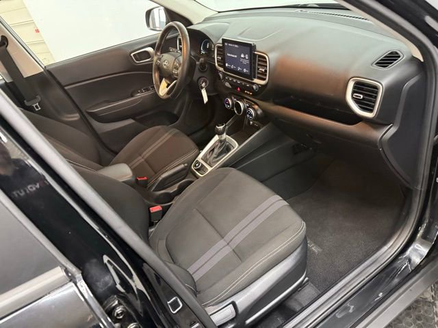 Certified 2023 Hyundai Venue SEL w/ Cargo Package image 36