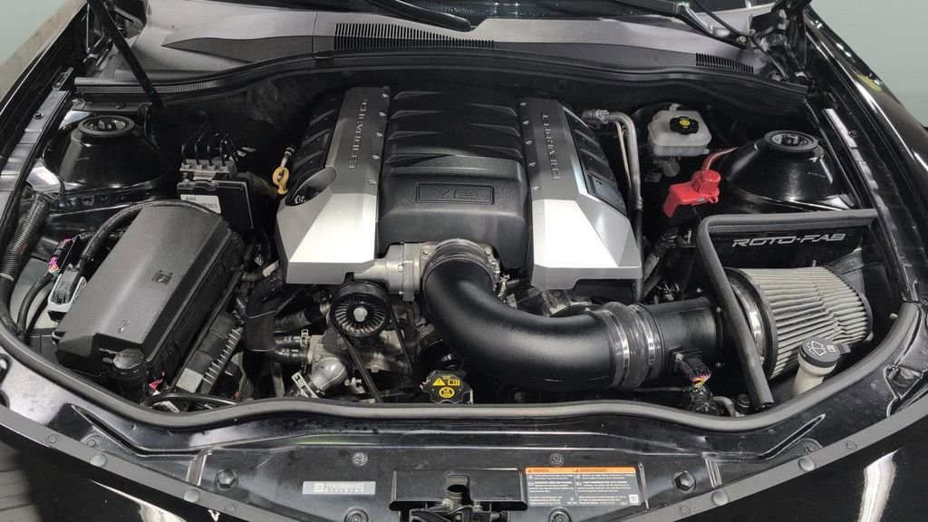 Used 2010 Chevrolet Camaro SS RWD image 20