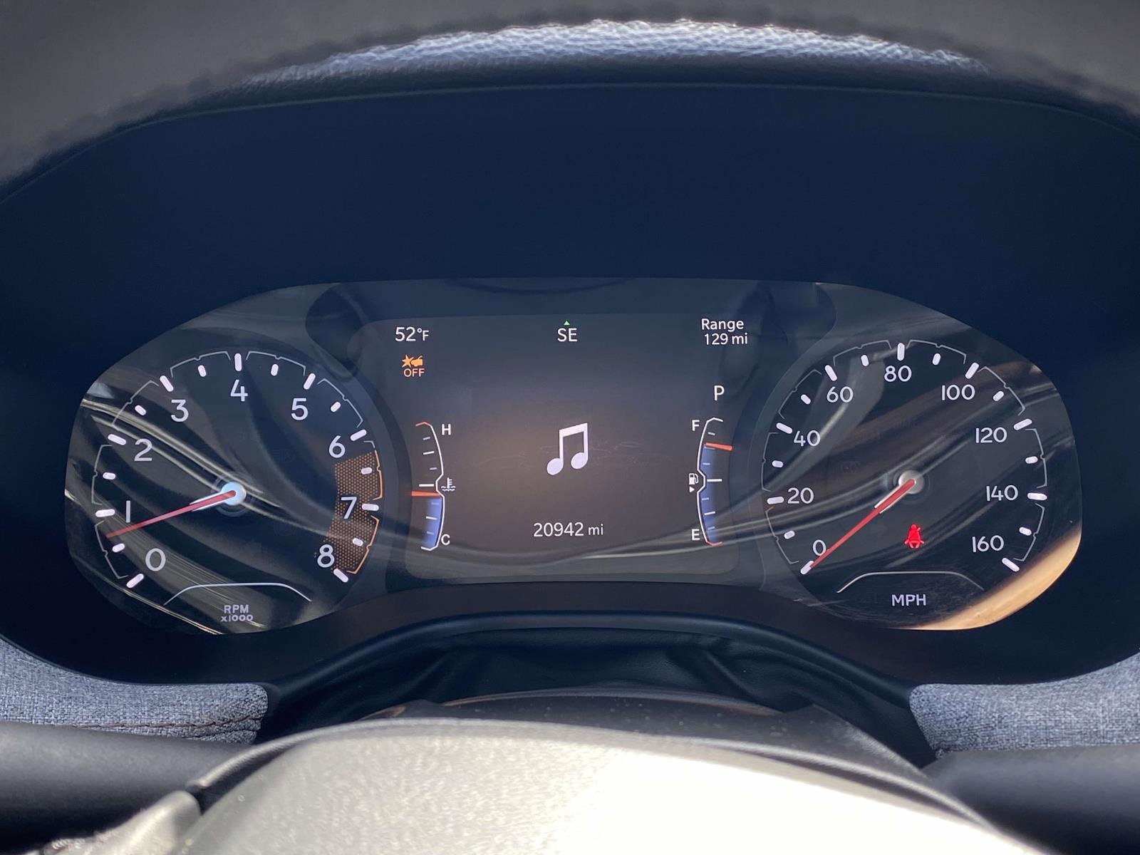 Used 2023 Jeep Compass Latitude w/ Sun and Sound Group image 27