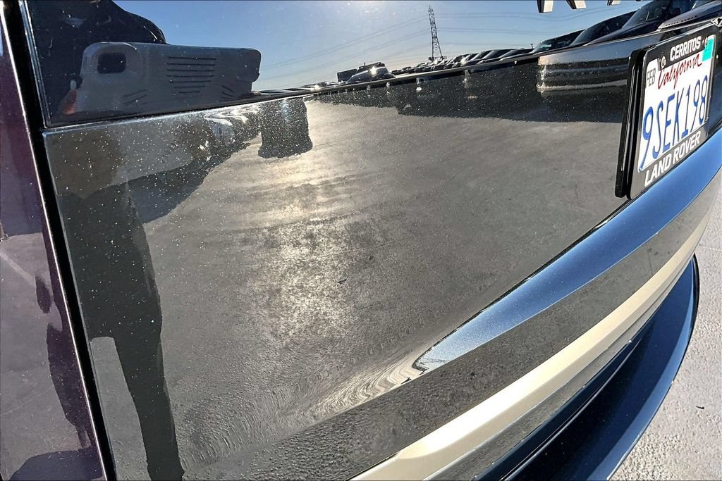 Certified 2025 Land Rover Range Rover SE AWD/4WD image 22