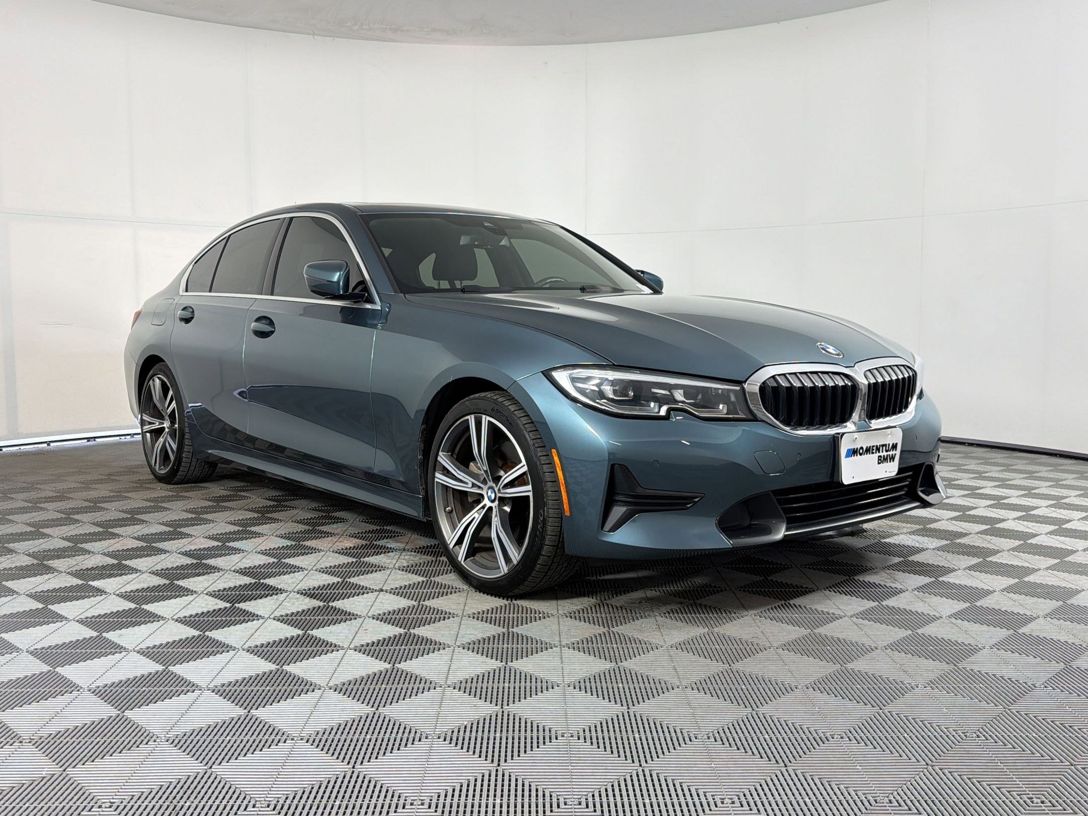 Used 2021 BMW 330i Sedan w/ Convenience Package RWD image 7