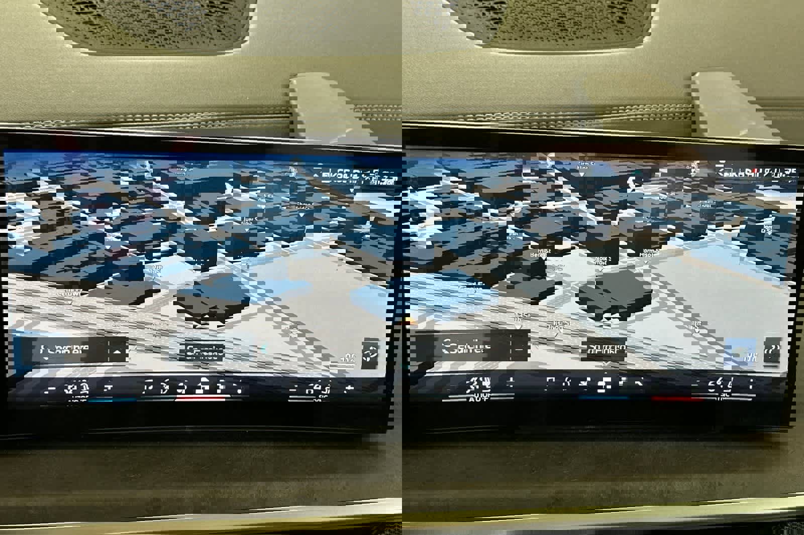 Used 2026 BMW X7 xDrive40i image 19