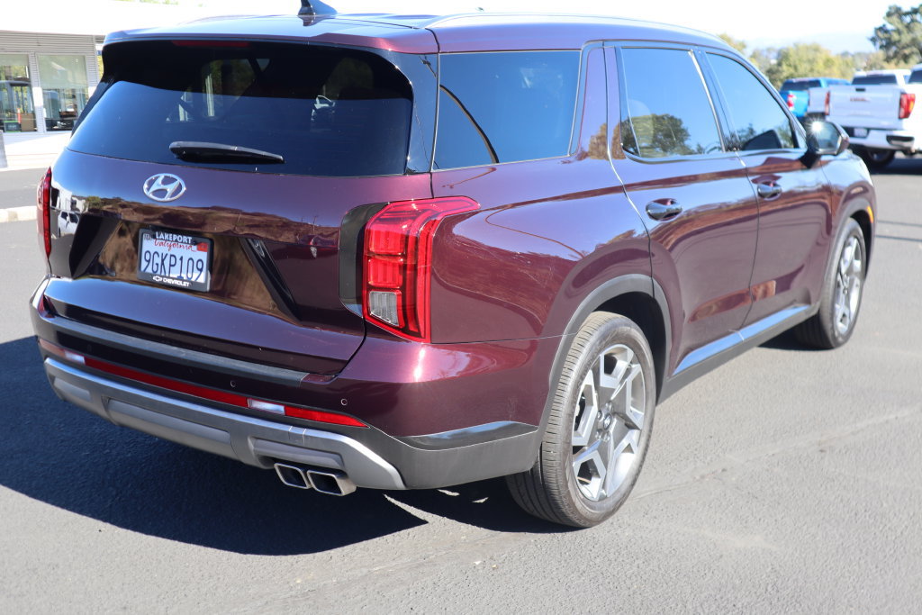Used 2023 Hyundai Palisade Limited w/ Cargo Package FWD image 5