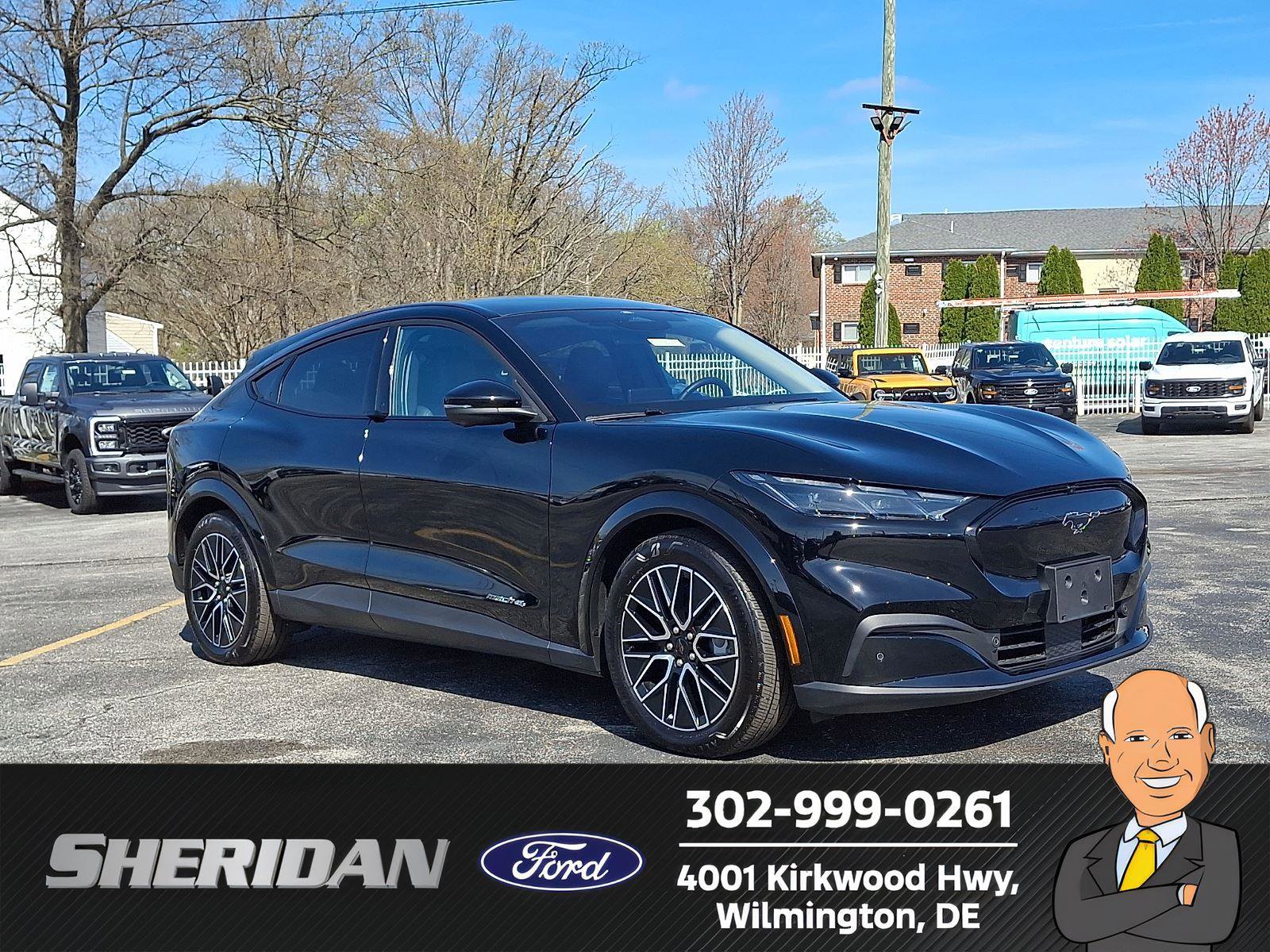 Certified 2025 Ford Mustang Mach-E Premium image 1