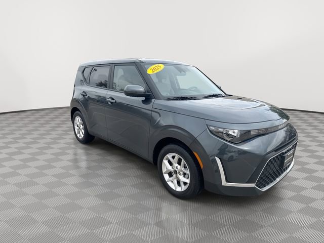 Certified 2025 Kia Soul LX w/ LX Technology Package image 2