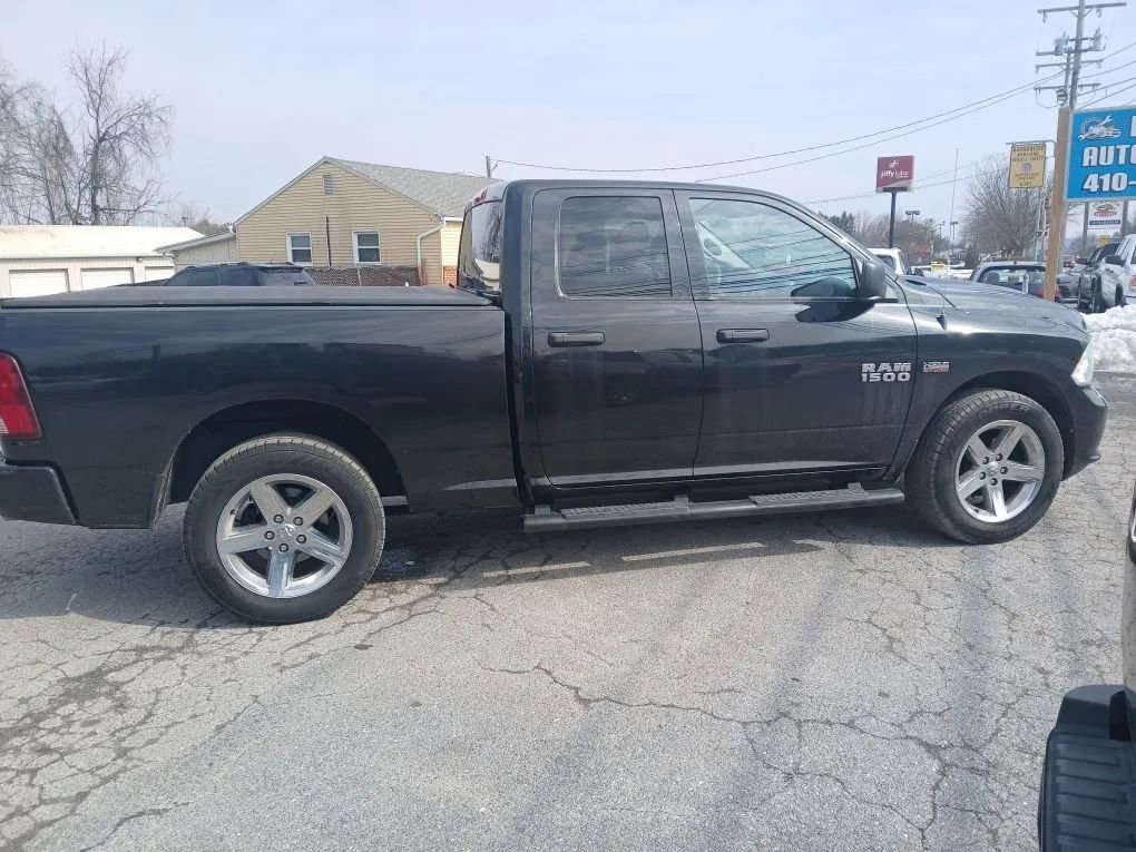 Used 2017 RAM 1500 Express w/ Express Value Package image 4