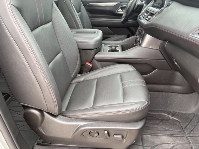 Used 2024 Chevrolet Suburban RST w/ Luxury Package AWD/4WD image 22