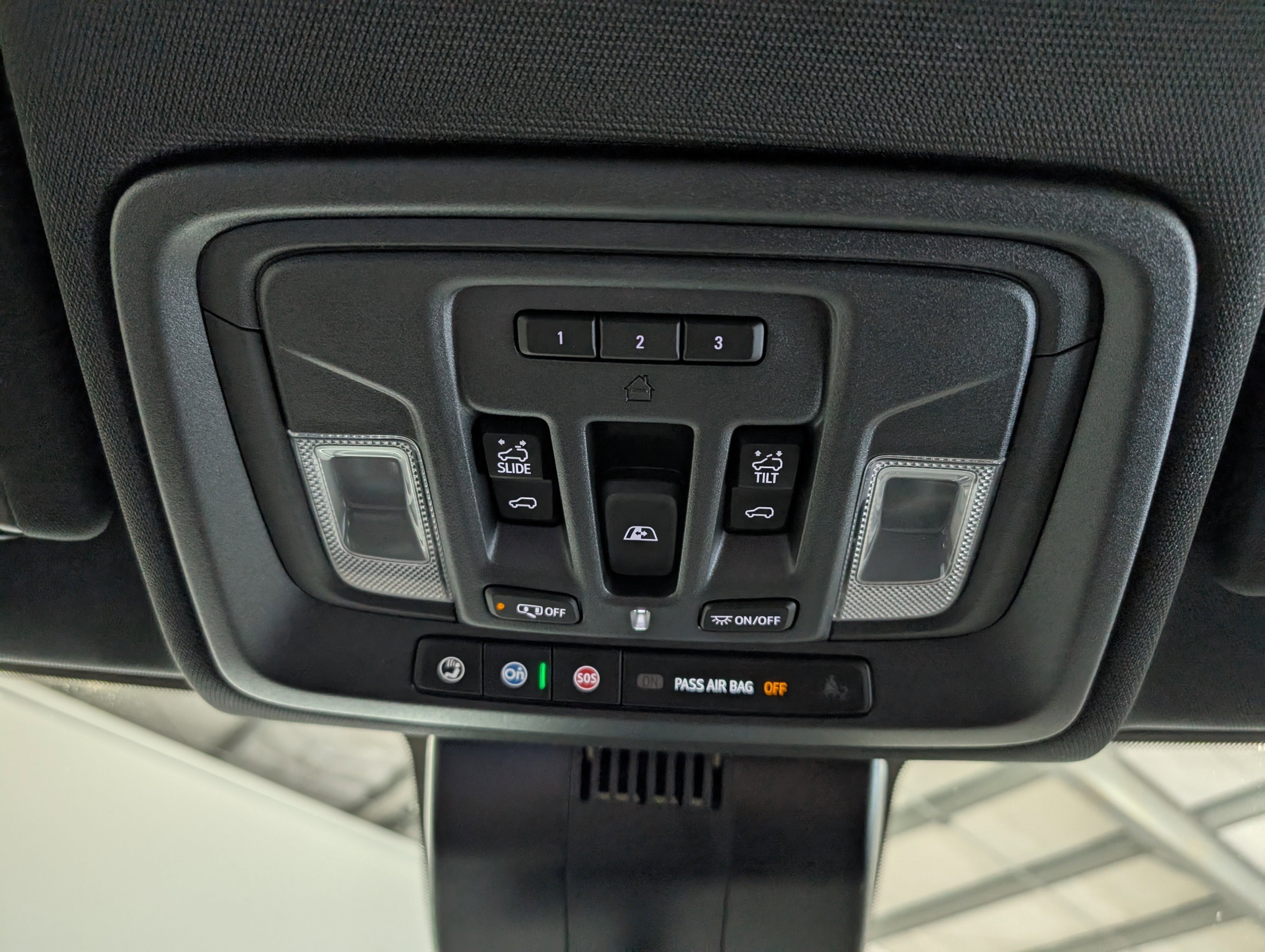 Used 2025 GMC Sierra 1500 AT4 w/ AT4 Premium Package image 33