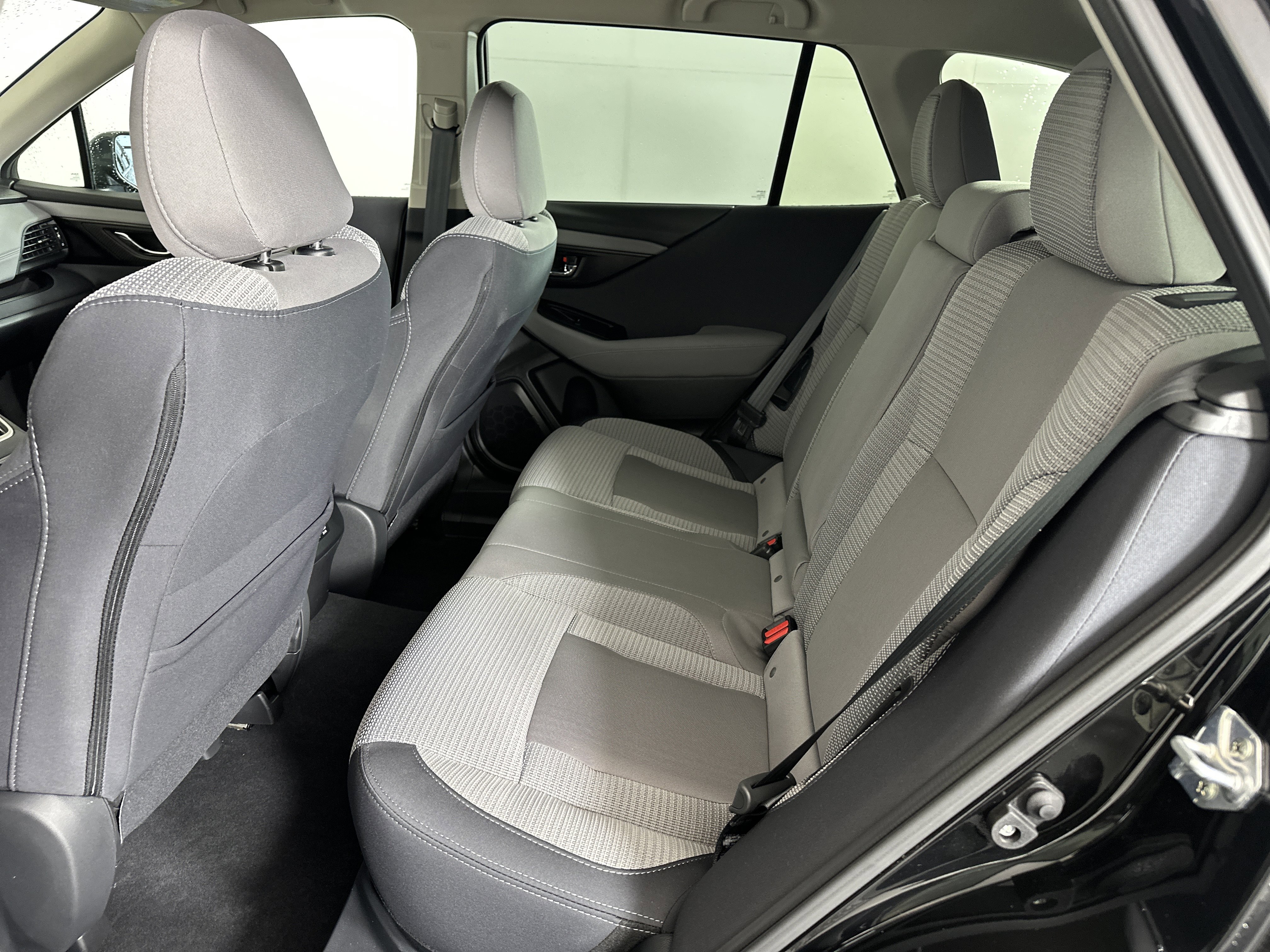 Used 2025 Subaru Outback Premium w/ Popular Package #1A image 7