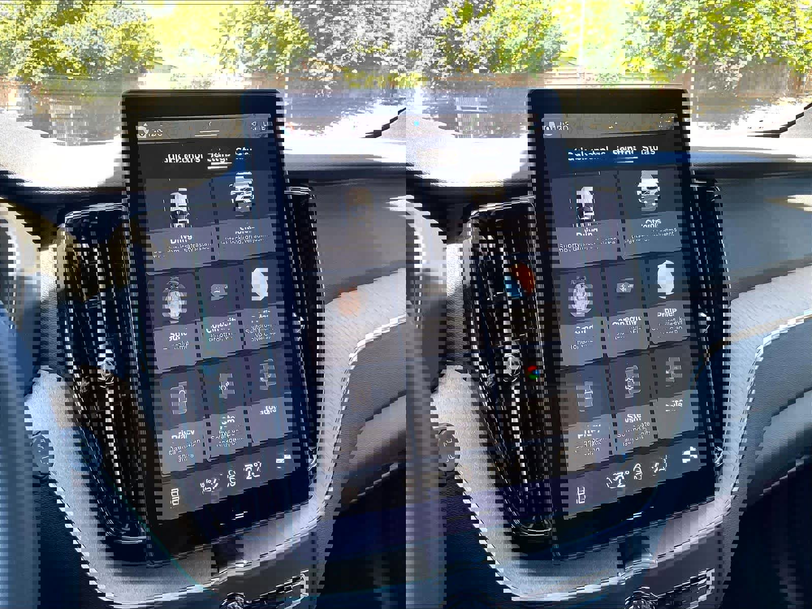 New 2026 Volvo XC60 T8 Plus w/ Protection Package Premier AWD/4WD image 22