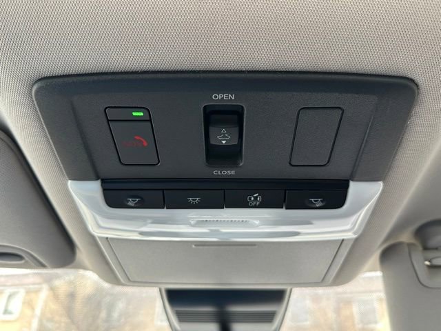 Used 2025 Nissan Altima 2.5 SL image 17