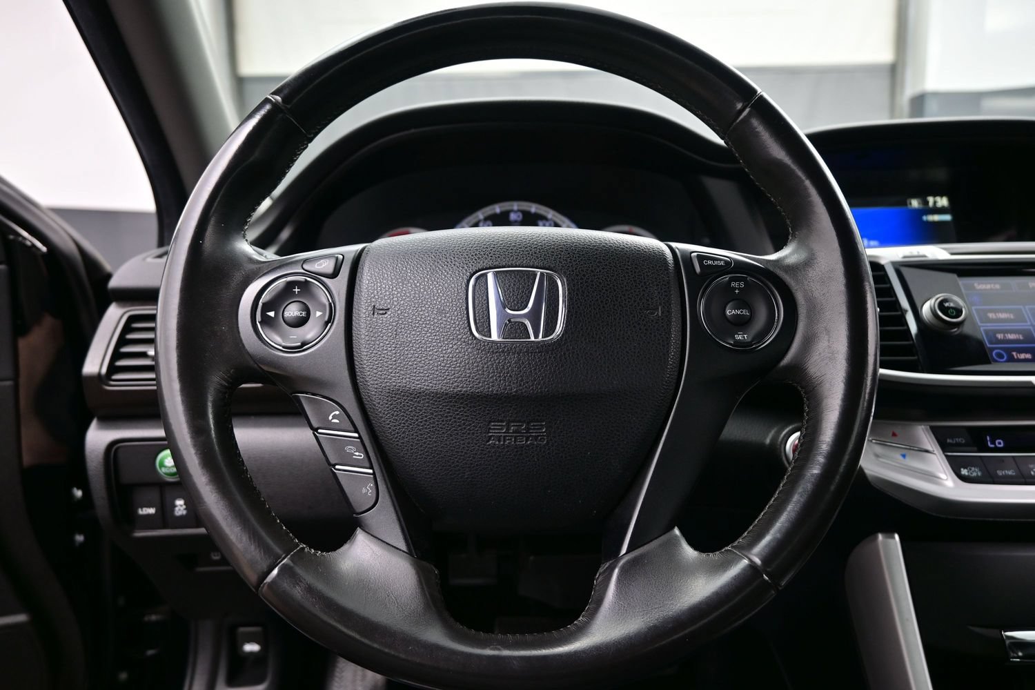 Used 2014 Honda Accord EX-L image 25