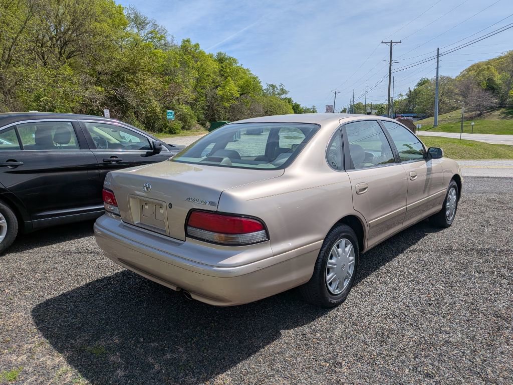 Used 1997 Toyota Avalon XL FWD image 4