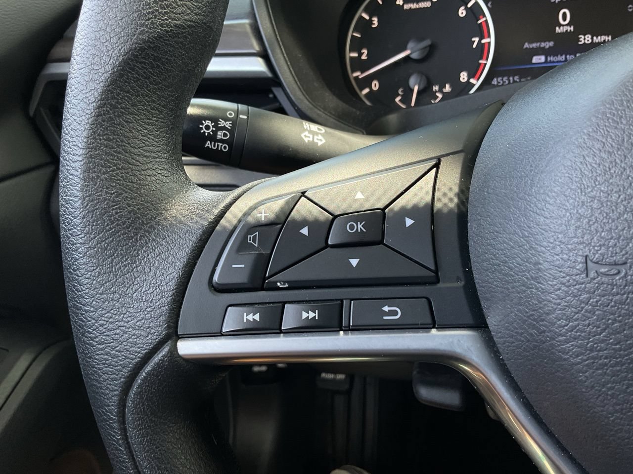 Used 2025 Nissan Altima 2.5 SV FWD image 26