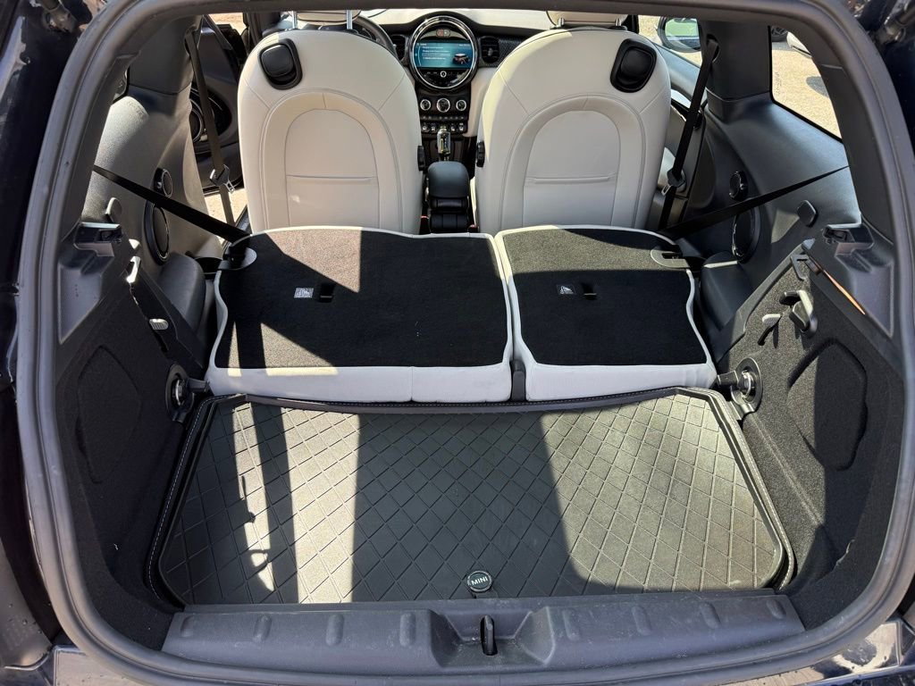 Used 2022 MINI Cooper SE image 6