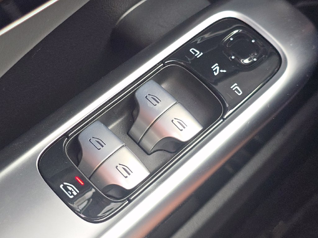 Certified 2026 Mercedes-Benz C 43 AMG 4MATIC Sedan image 28