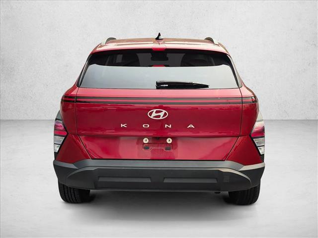 Used 2024 Hyundai Kona SEL FWD image 7