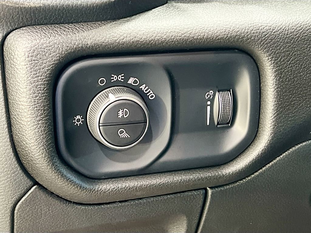 New 2025 RAM 1500 Tradesman w/ Night Edition image 19