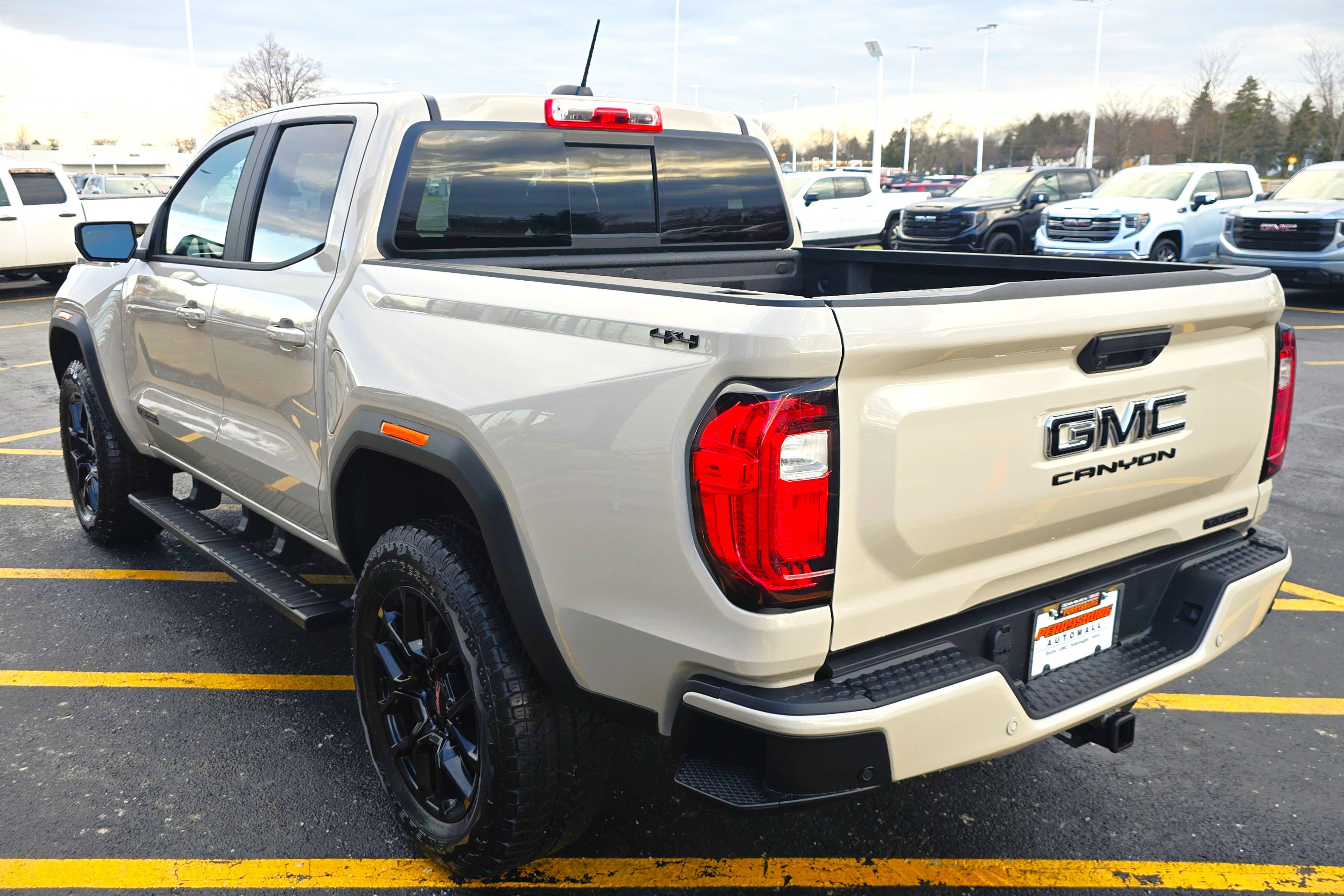 New 2026 GMC Canyon Elevation w/ Convenience Package image 6