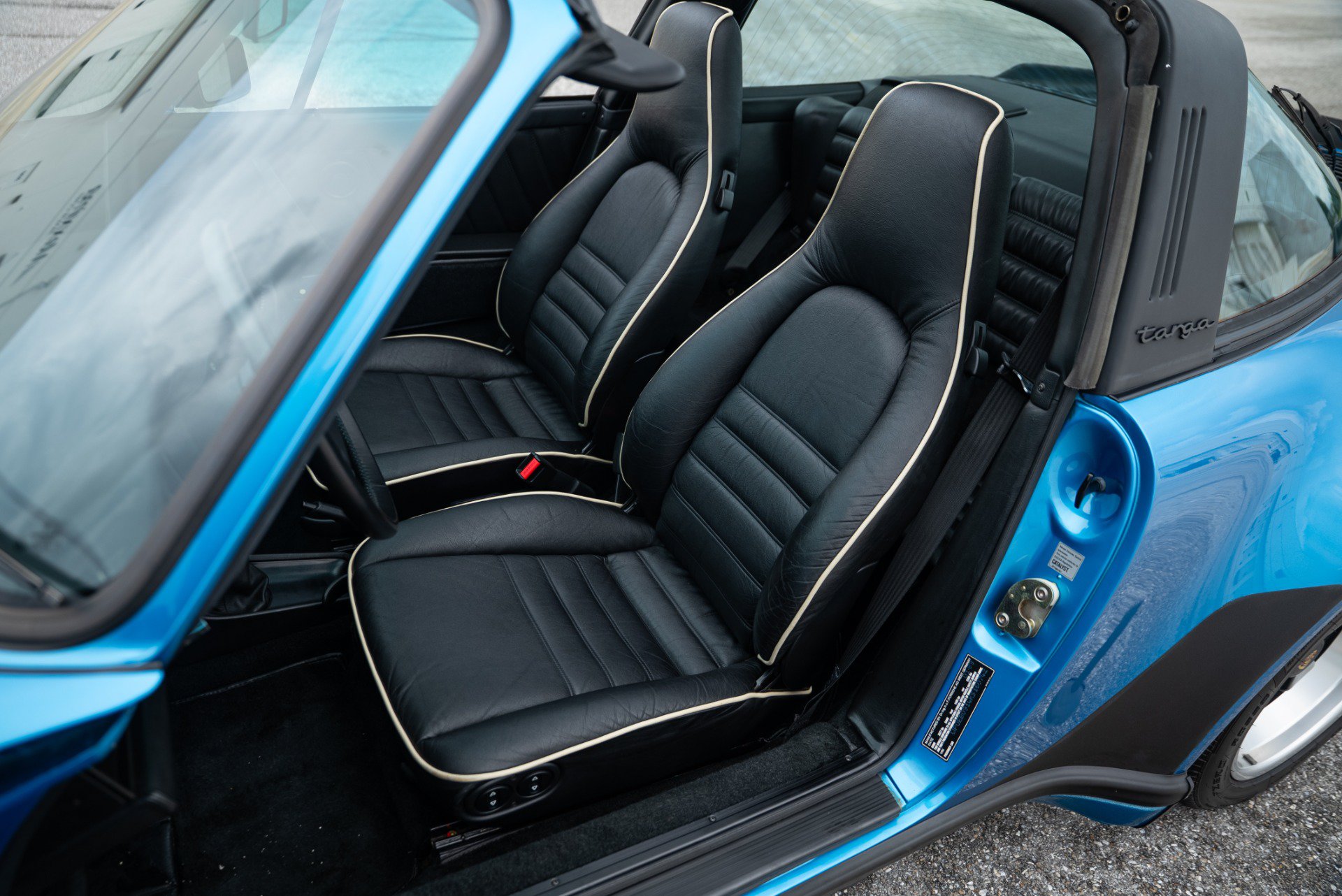 Used 1989 Porsche 911 Targa RWD image 31