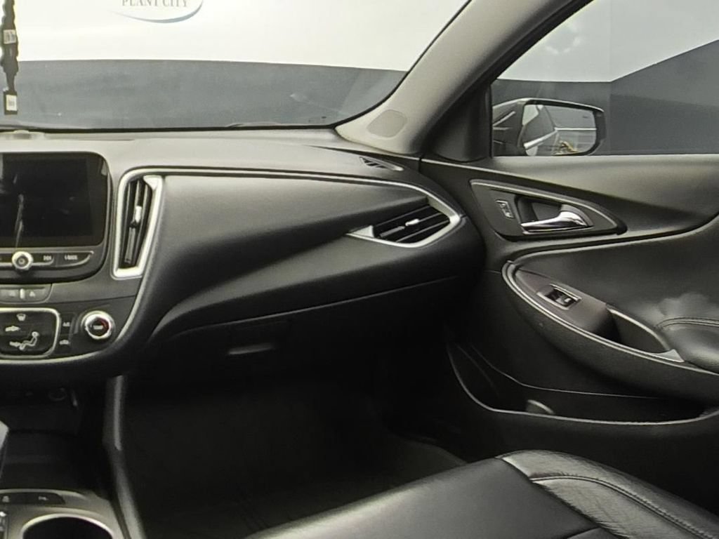 Used 2024 Chevrolet Malibu LS FWD image 15
