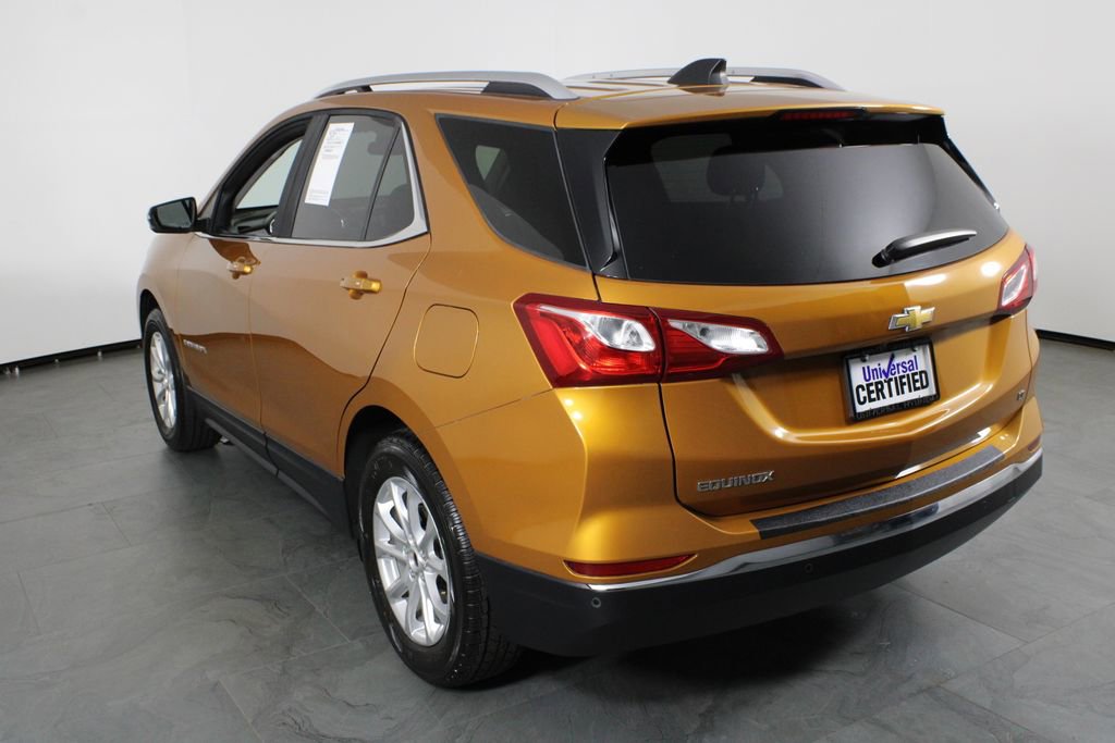 Used 2018 Chevrolet Equinox LT w/ Sun & Infotainment Package FWD image 3