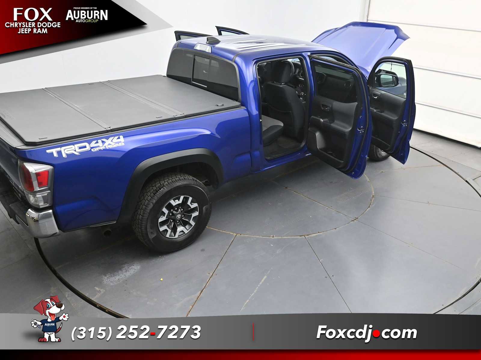 Used 2023 Toyota Tacoma TRD Off-Road AWD/4WD image 39