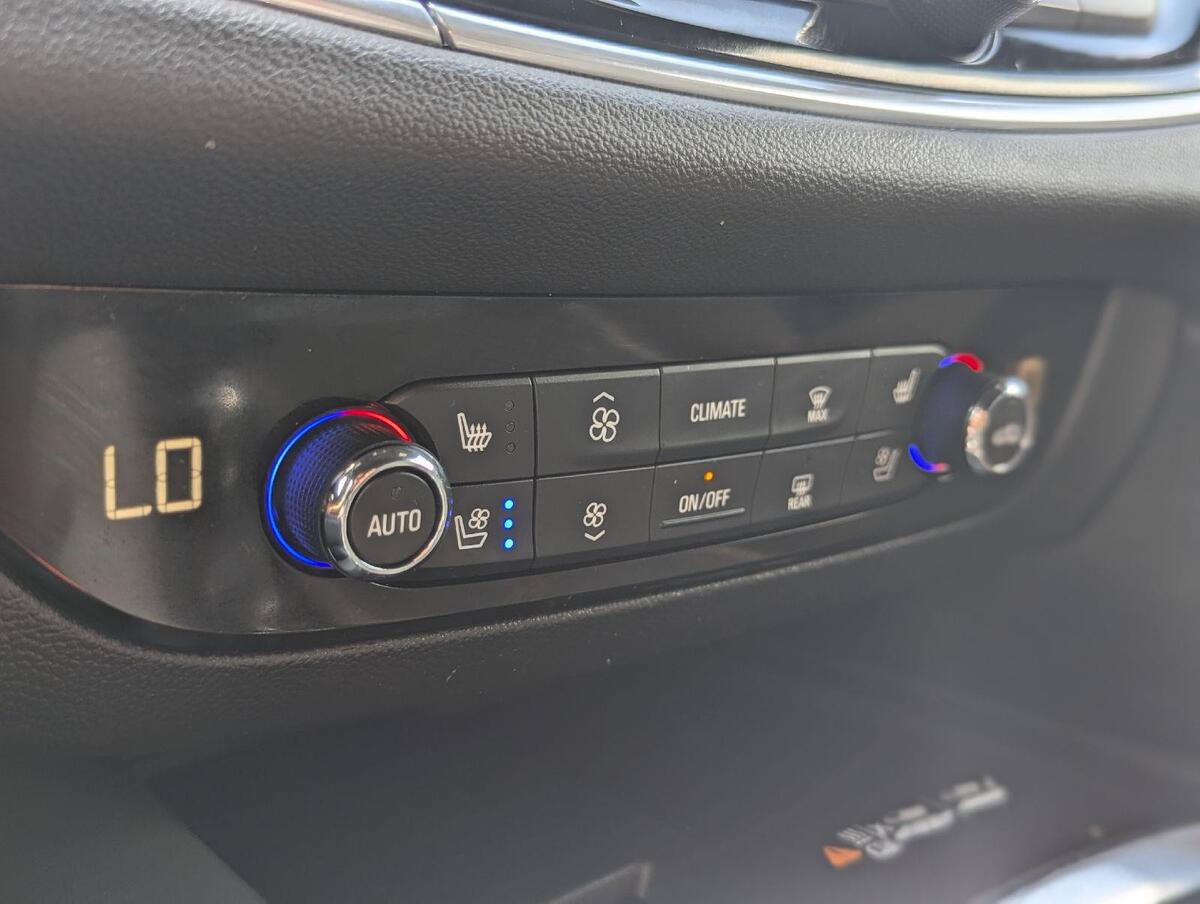 Used 2022 Buick Enclave Premium FWD image 23