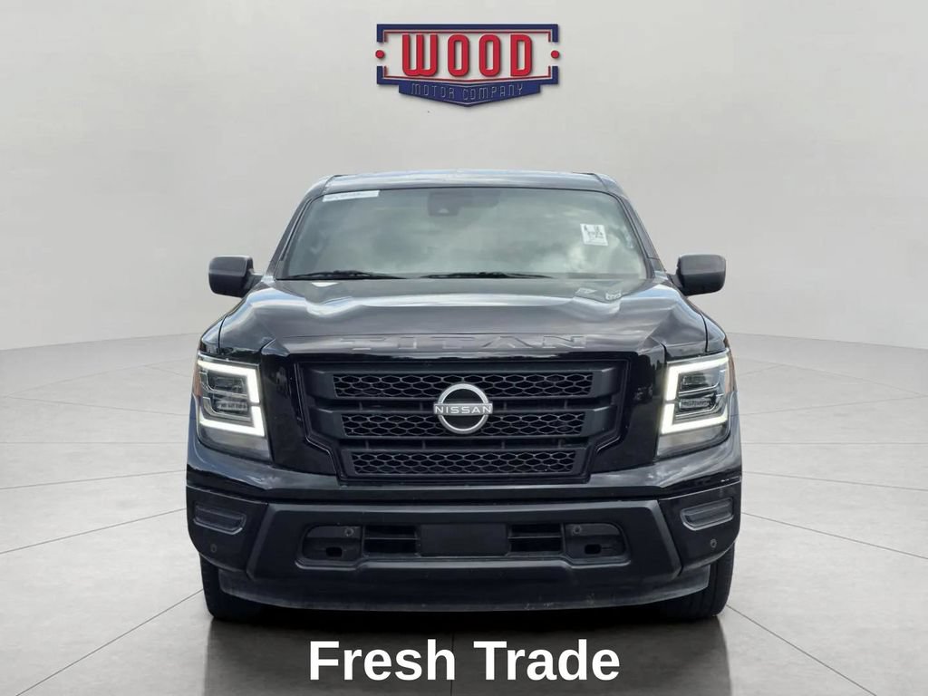 Used 2024 Nissan Titan SV w/ SV Bronze Edition Package RWD image 2