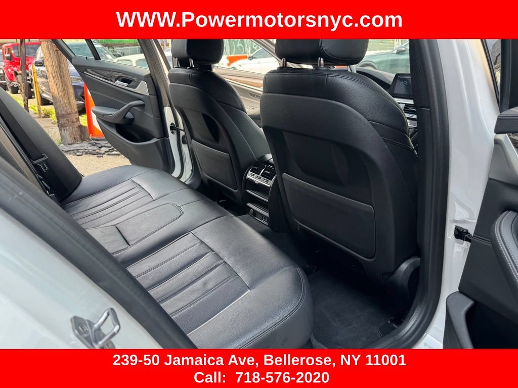 Used 2020 BMW 530e w/ Luxury Package RWD image 26