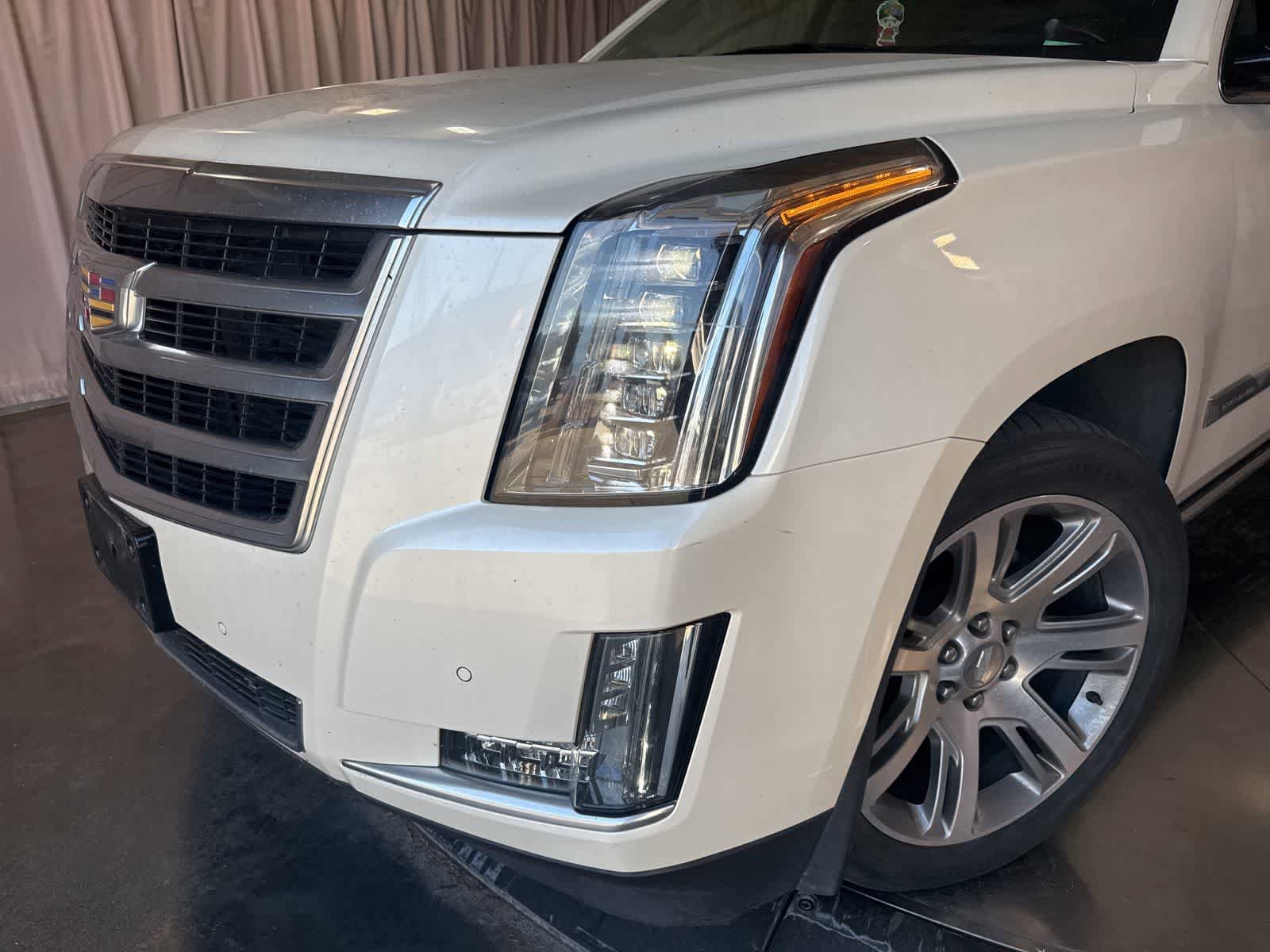 Used 2015 Cadillac Escalade ESV Premium AWD/4WD image 9