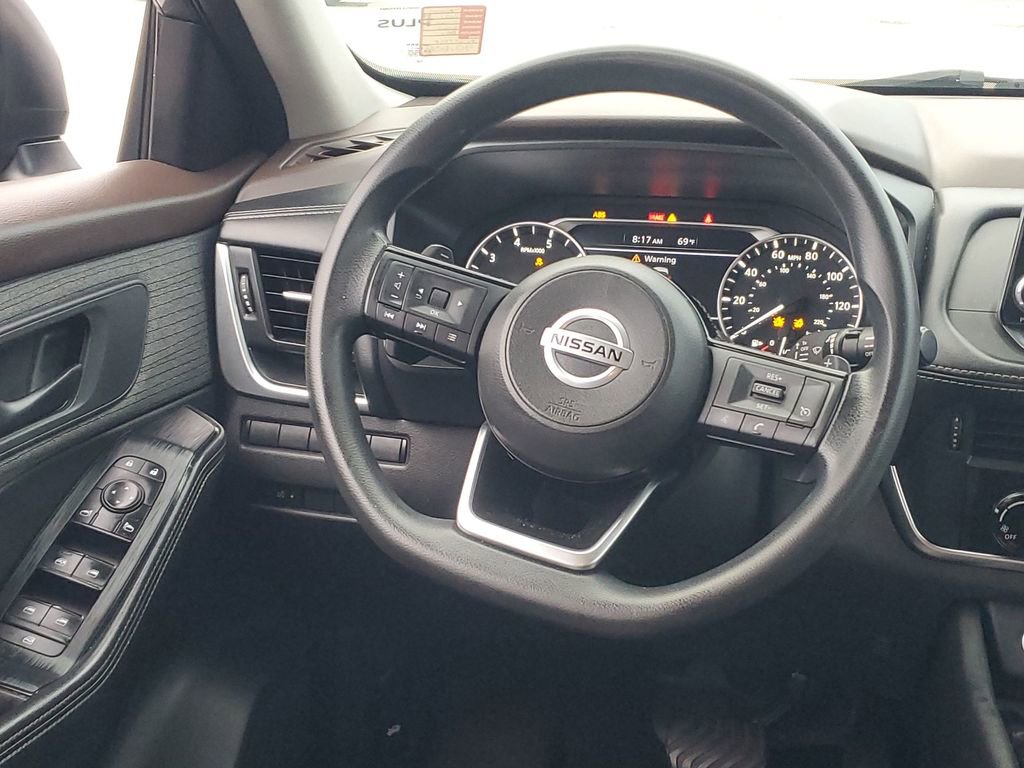 Used 2021 Nissan Rogue S image 25