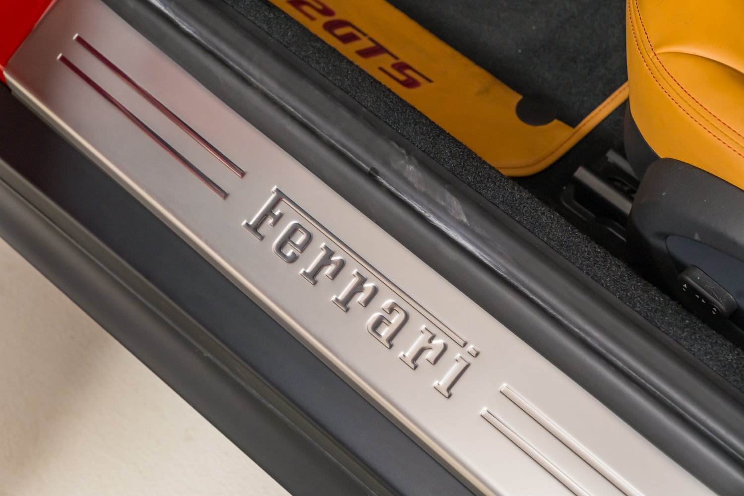 Certified 2021 Ferrari 812 GTS RWD image 33