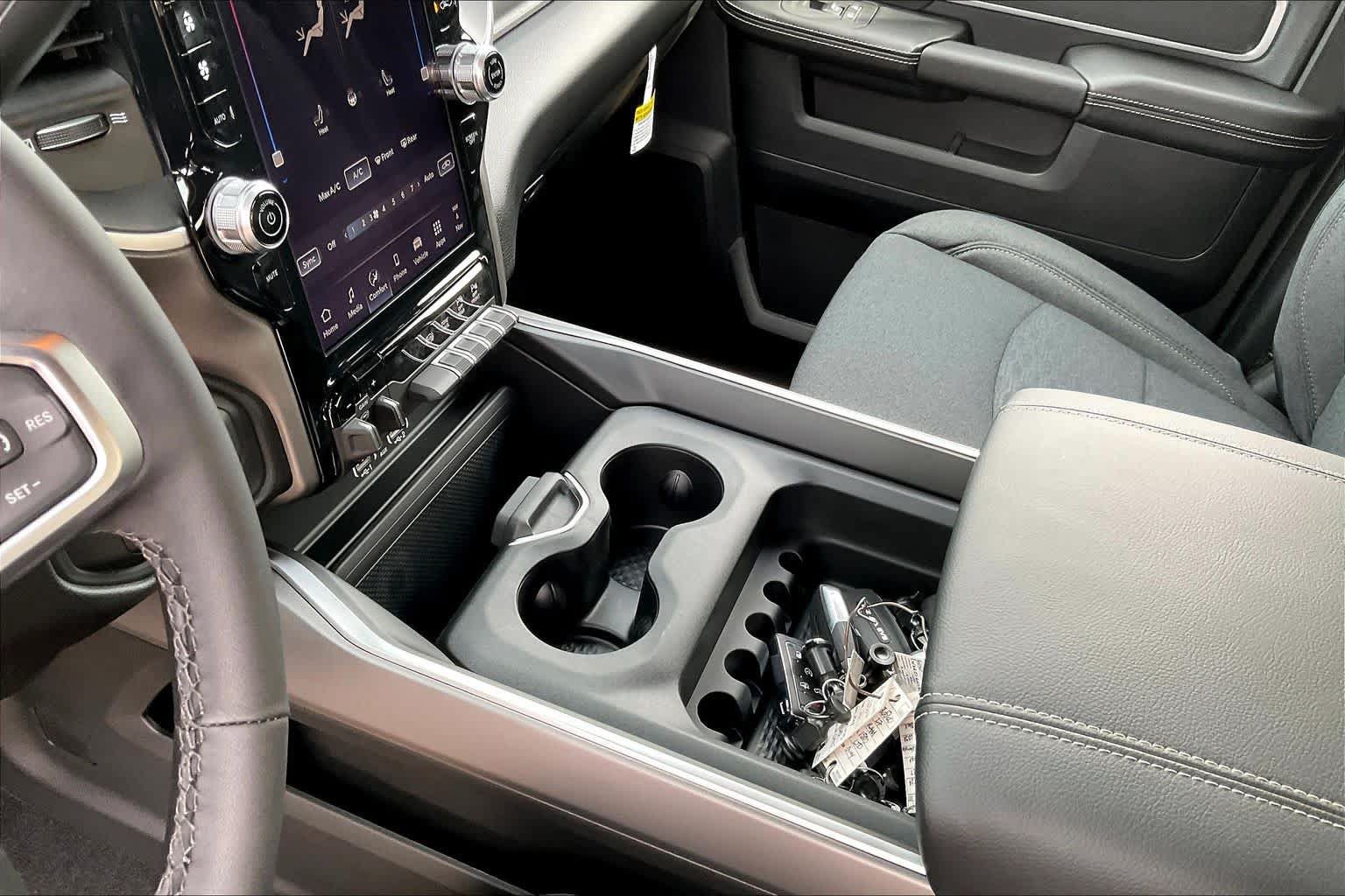 New 2027 RAM 2500 Big Horn AWD/4WD image 7