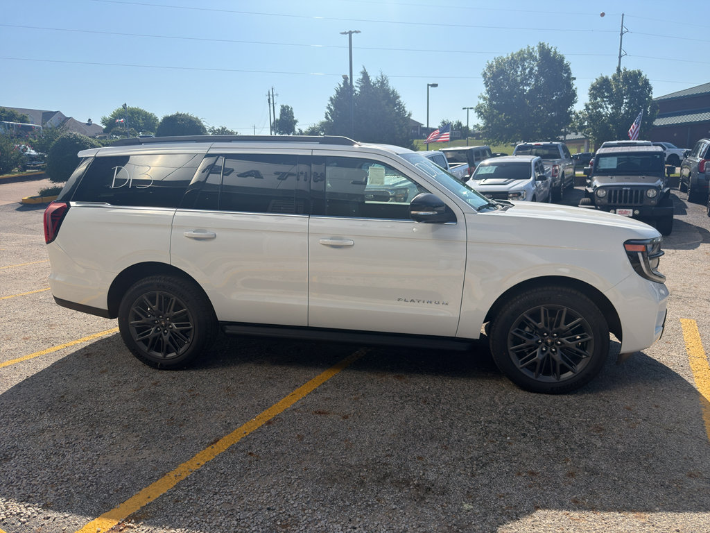 New 2027 Ford Expedition Platinum RWD image 4