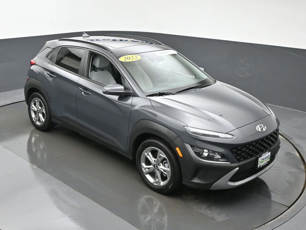 Used 2023 Hyundai Kona SEL w/ Convenience Package image 3