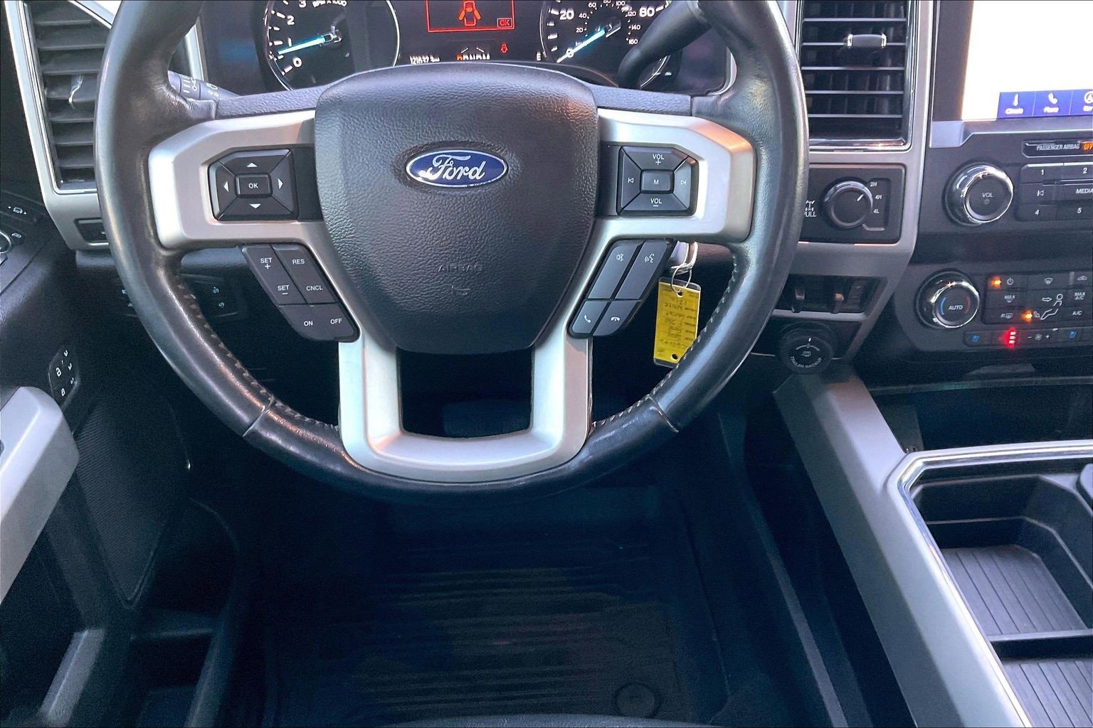 Used 2021 Ford F350 Lariat w/ Lariat Value Package image 8