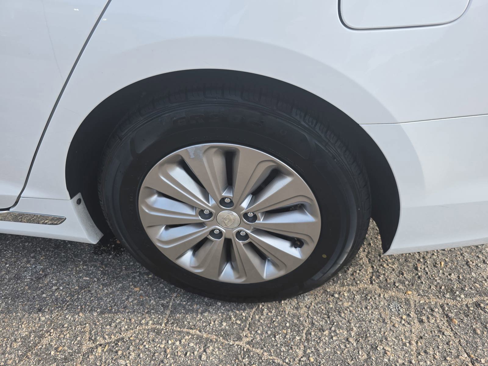 Used 2017 Hyundai Sonata SE image 35
