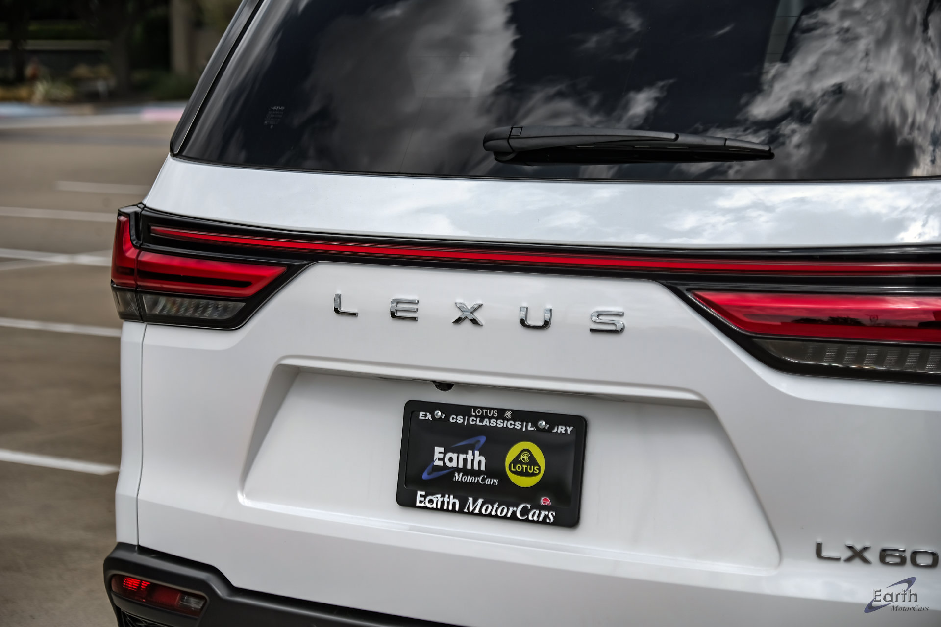 Used 2026 Lexus LX 600 F Sport w/ Accessory Package (Z1) AWD/4WD image 15