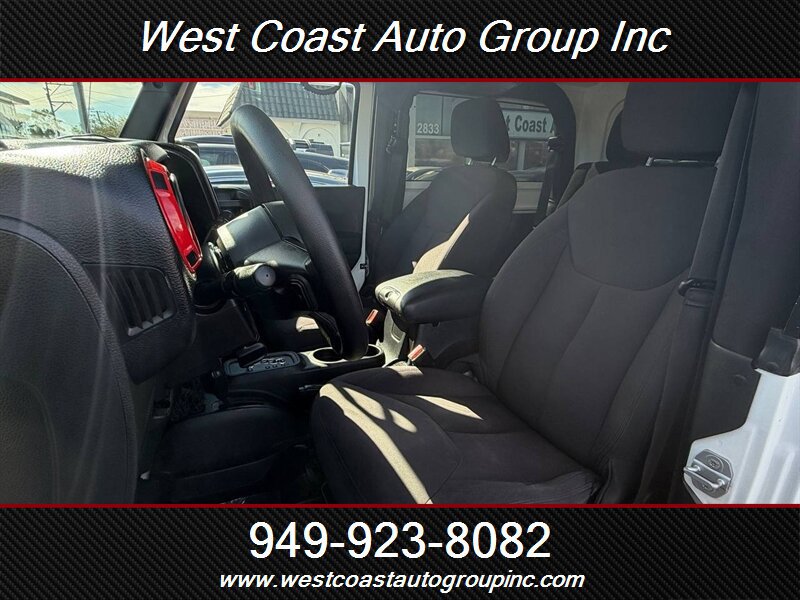 Used 2015 Jeep Wrangler Sport AWD/4WD image 8