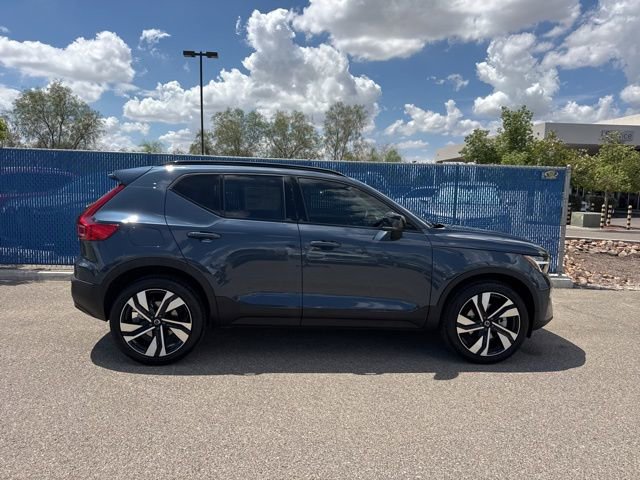 New 2026 Volvo XC40 B5 Plus w/ Climate Package image 4