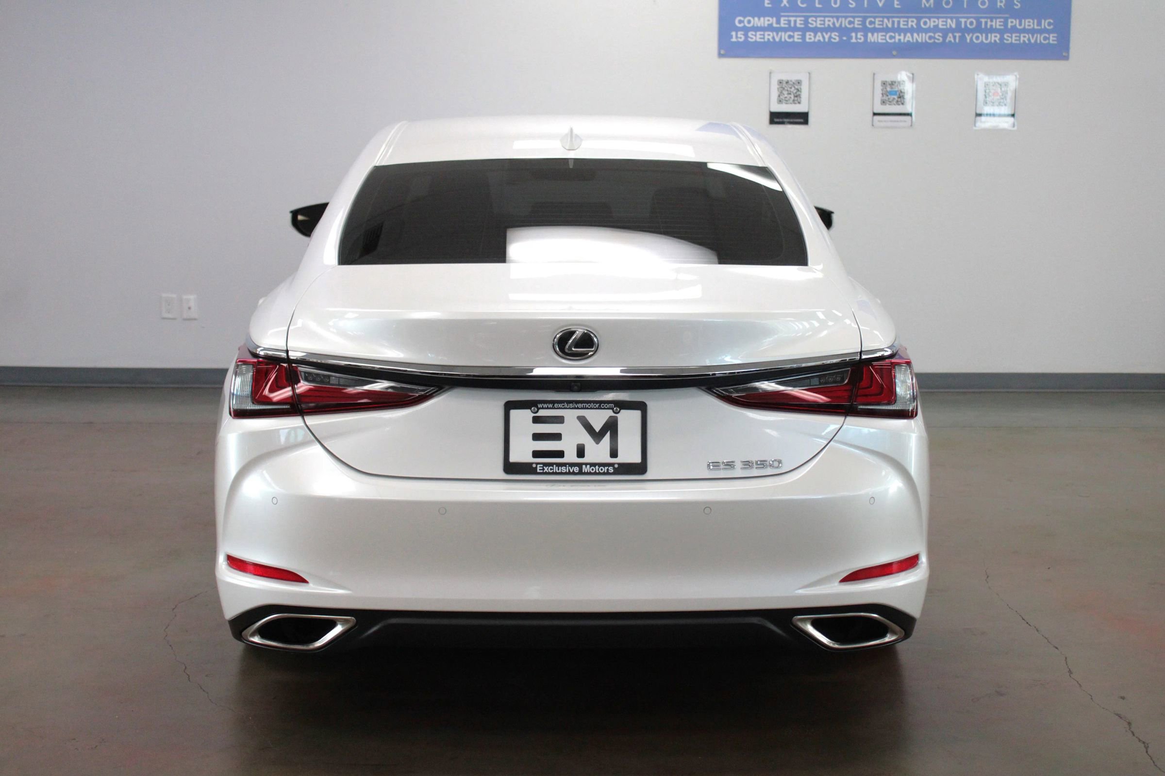 Used 2024 Lexus ES 350 w/ Premium Package image 6