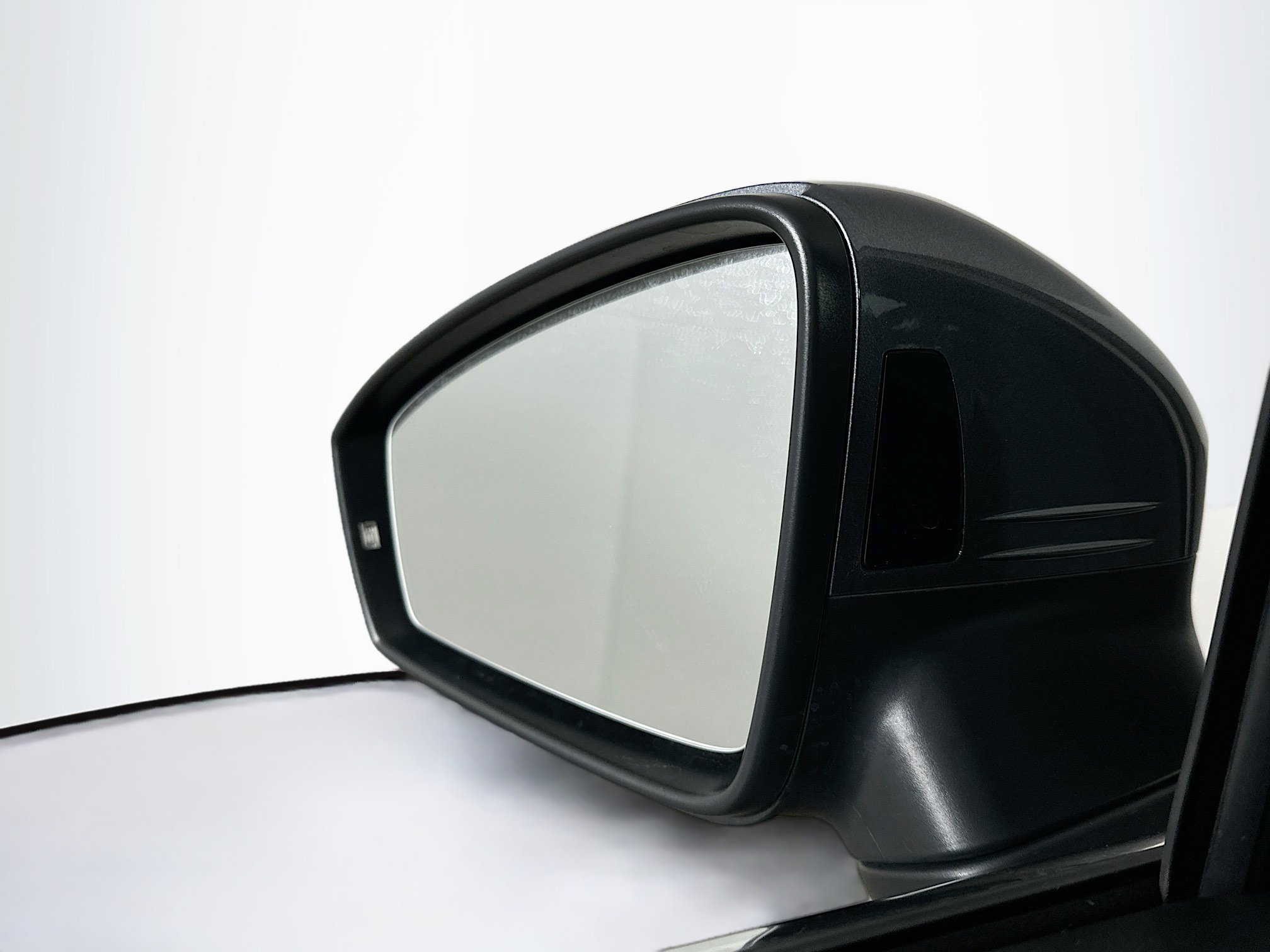 Used 2024 Volkswagen Tiguan SE image 16