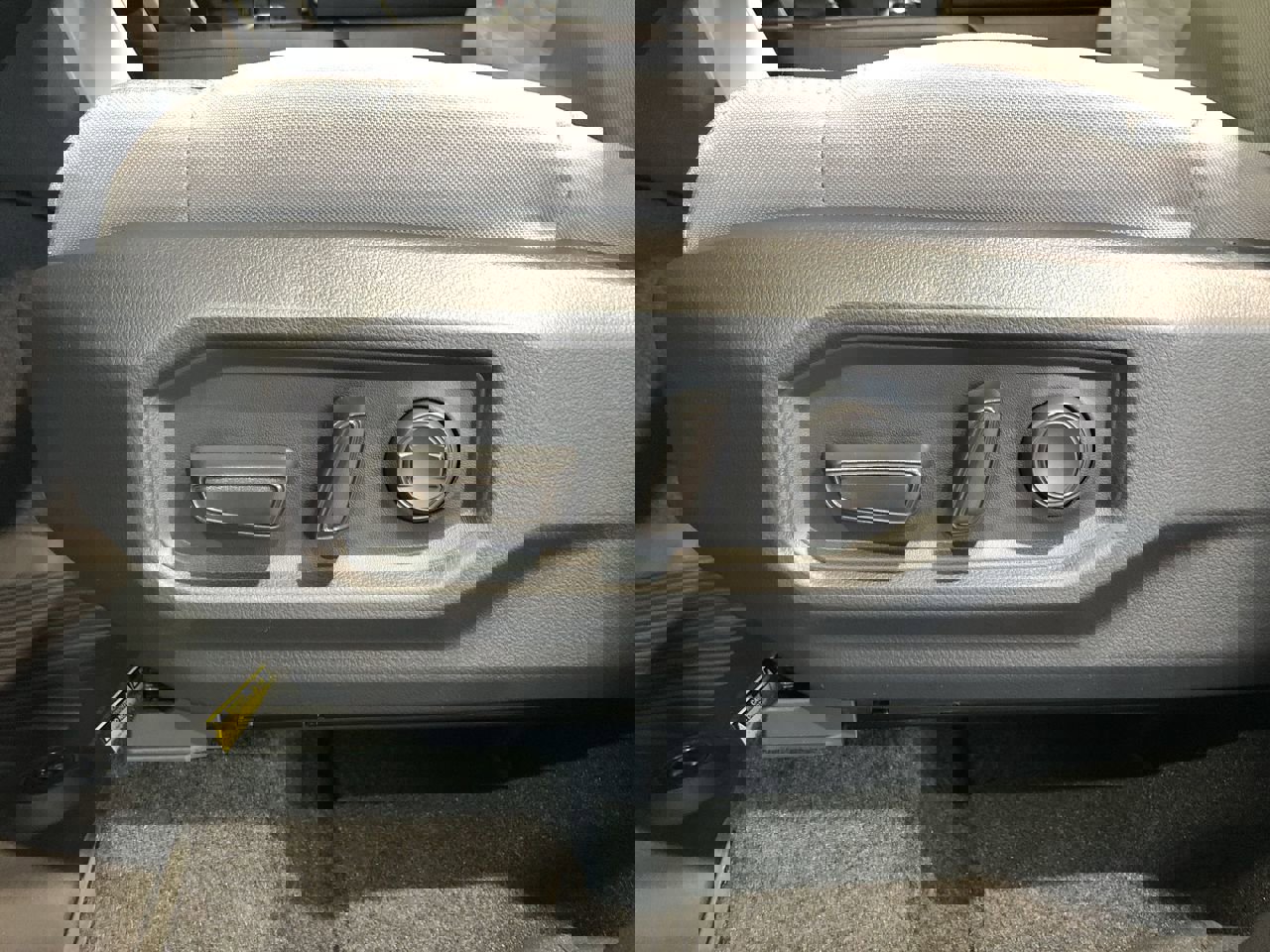 New 2025 Toyota Tundra SR5 image 12