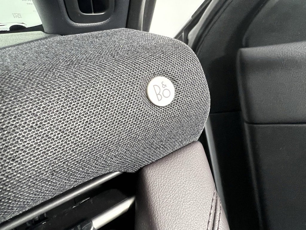 Used 2025 Ford Explorer Platinum w/ LUX Leather Package image 38